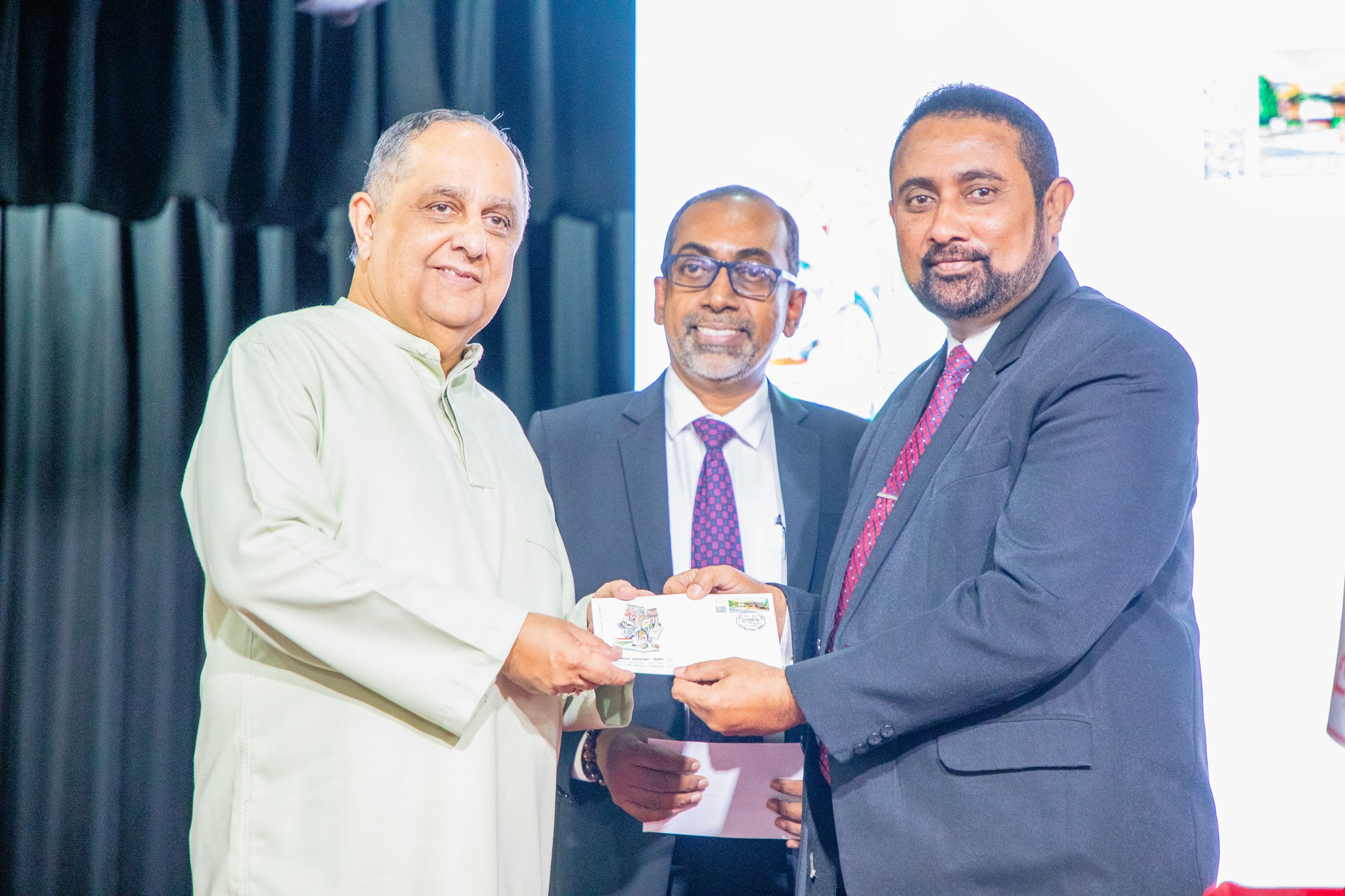 කොළඹ මහජන පුස්තකාලයට වසර 100යි